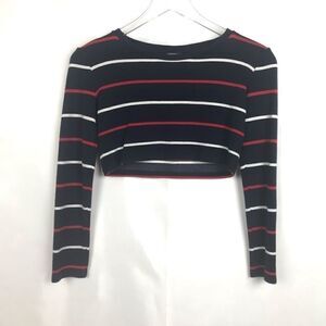 FOREVER 21 Cropped striped tee.
